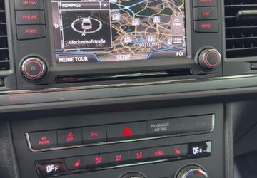 Seat Leon 136.000 km 14.800 &euro; Schweinfurt 97422