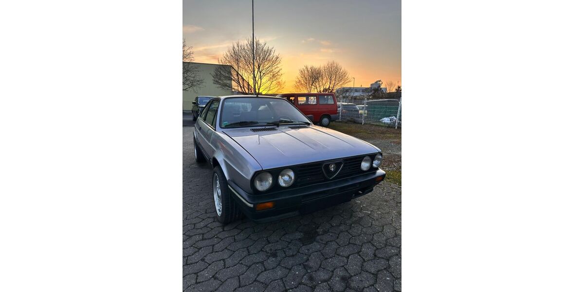 Alfa Romeo Alfasud 27.000 km 4.900 &euro; Schweinfurt 97424