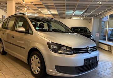 VW Touran 197.000 km 4.449 &euro; Schwanfeld 97523