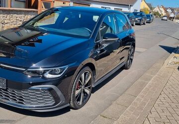 VW Golf 49.300 km 25.990 &euro; Stammheim 97509