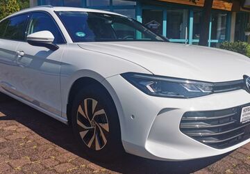 VW Passat Variant 32.100 km 31.990 &euro; Grafenrheinfeld 97506