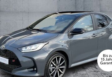 Toyota Yaris 14.077 km 28.490 &euro; Schweinfurt 97422