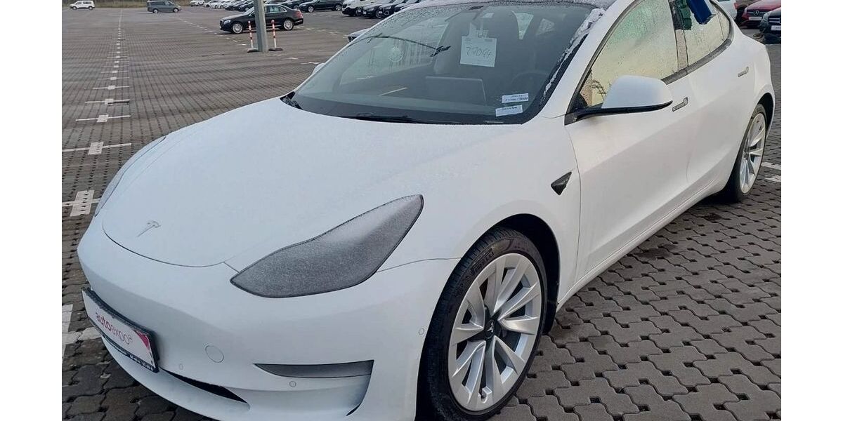 Tesla Model 3 89.720 km 26.450 &euro; Bad Kissingen 97688