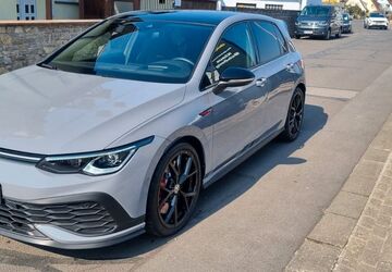 VW Golf 25.400 km 34.990 &euro; Stammheim 97509