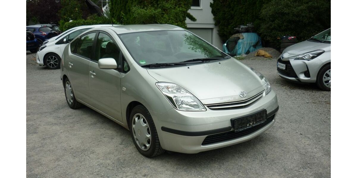 Toyota Prius 123.900 km 7.700 &euro; Estenfeld bei Würzburg 97230