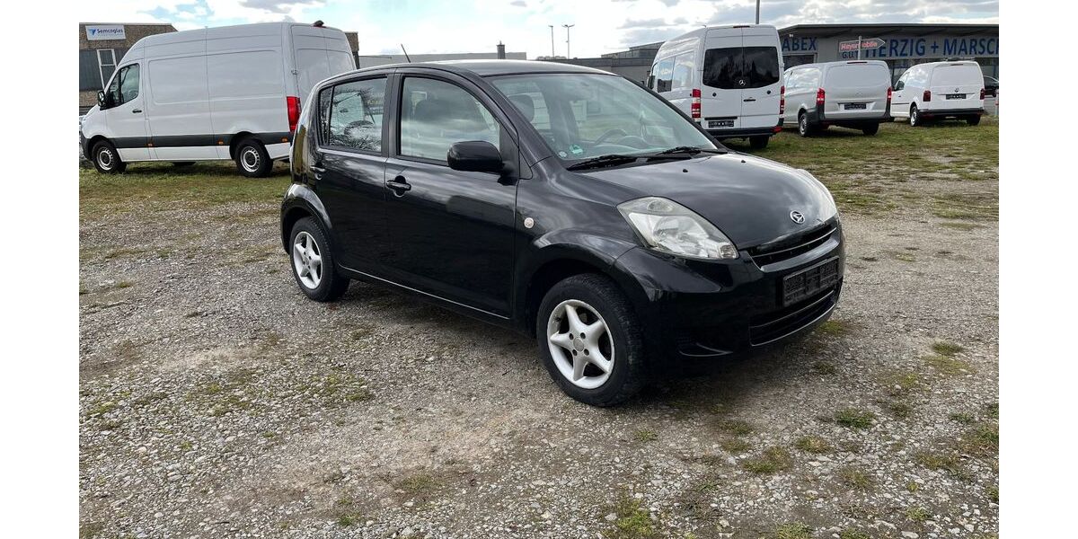 Daihatsu Sirion 203.000 km 1.950 &euro; Sennfeld 97526