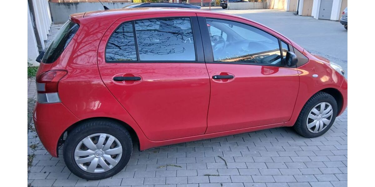 Toyota Yaris 112.650 km 3.200 &euro; Schweinfurt 97422