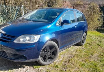 VW Golf 162.500 km 2.690 &euro; Arnstein-Heugrumbach 97450