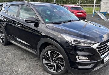 Hyundai TUCSON 78.000 km 21.490 &euro; Schwarzach am Main 97359