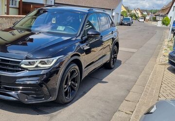 VW Tiguan 93.000 km 31.990 &euro; Stammheim 97509