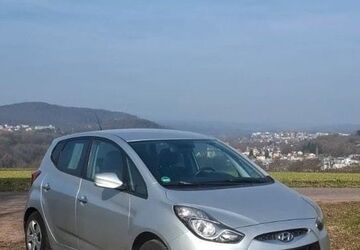 Hyundai ix20 95.000 km 7.400 &euro; Bad Kissingen 97688