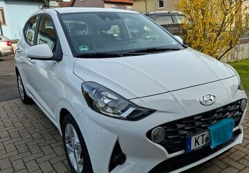 Hyundai i10 16.300 km 15.300 &euro; Volkach 97332