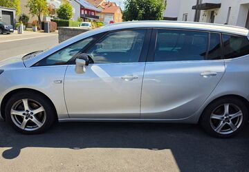 Opel Zafira Tourer 181.000 km 3.799 &euro; Schweinfurt 97422