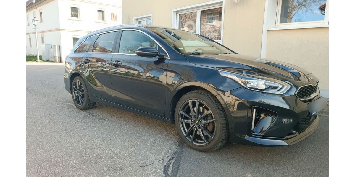 Kia ceed Sportswagon 113.000 km 18.500 &euro; Niederwerrn 97464