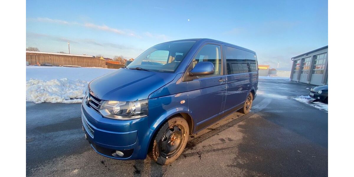 VW T5 Caravelle 380.000 km 9.990 &euro; Sennfeld 97526