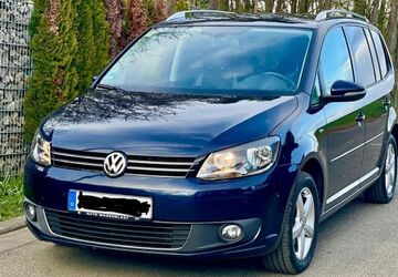 VW Touran 159.000 km 9.950 &euro; Werneck 97440