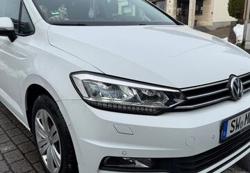 VW Touran 274.200 km 9.990 &euro; Niederwerrn 97464