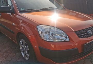 Kia Rio 180.000 km 1.990 &euro; Niederwerrn 97464