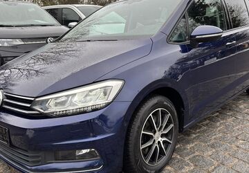 VW Touran 108.865 km 18.880 &euro; Haßfurt 97437