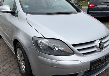 VW Golf 103.800 km 1.490 &euro; Niederwerrn 97464