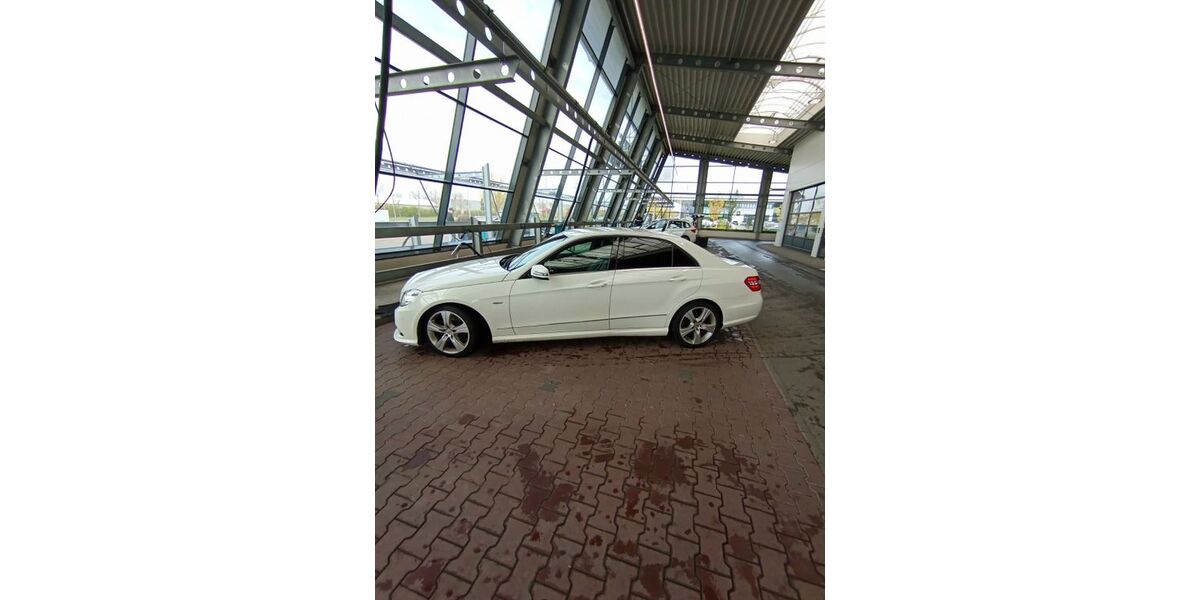 Mercedes-Benz E 200 182.160 km 11.500 &euro; Schonungen 97453
