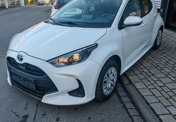 Toyota Yaris 36.400 km 17.480 &euro; Sommerach 97334