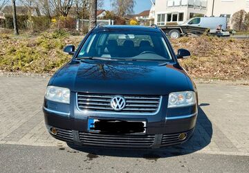 VW Passat Variant 189.000 km 3.500 &euro; Niederwerrn 97464