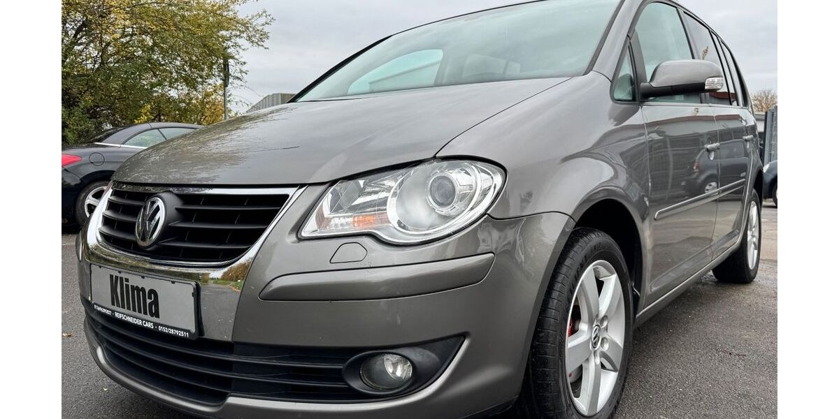 VW Touran 147.000 km 6.990 &euro; Schweinfurt 97424
