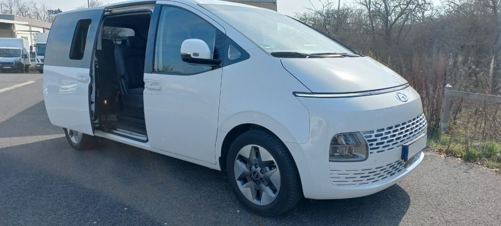 Hyundai STARIA 58.700 km 37.850 &euro; Grafenrheinfeld 97506