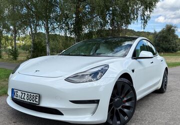 Tesla Model 3 72.040 km 30.400 &euro; Schweinfurt 97422