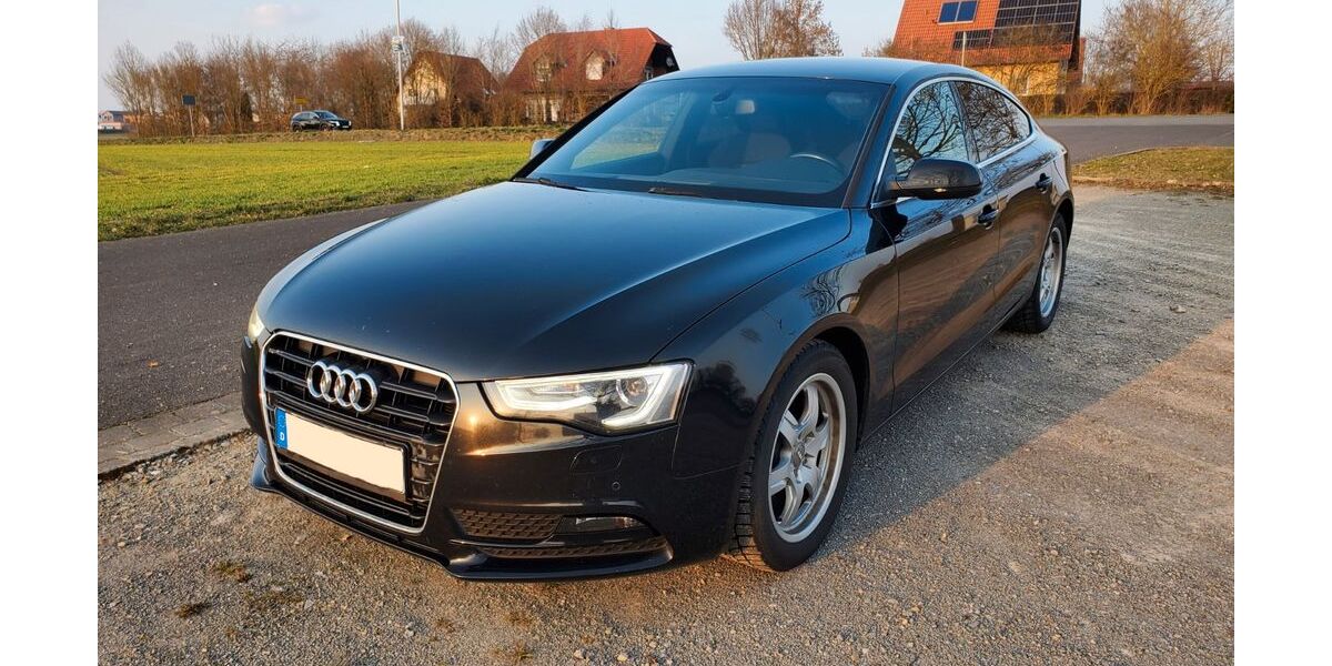 Audi A5 216.000 km 8.200 &euro; Oerlenbach 97714