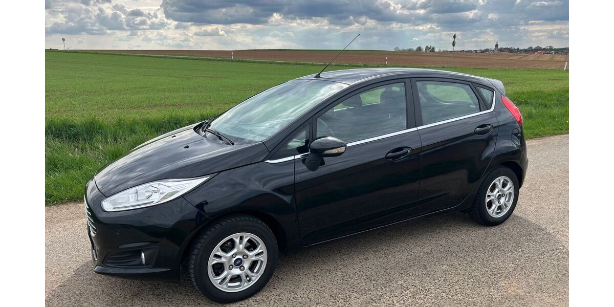 Ford Fiesta 123.000 km 5.200 &euro; Estenfeld 97230