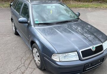 Skoda Octavia 192.250 km 2.490 &euro; Schweinfurt 97422
