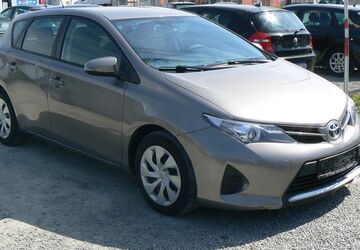 Toyota Auris 291.000 km 5.490 &euro; Schweinfurt 97424
