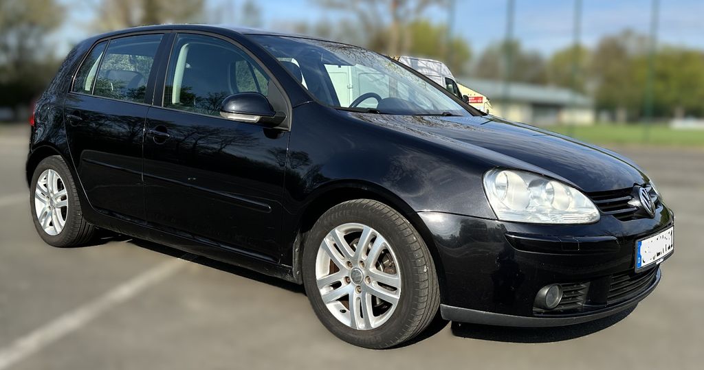 VW Golf 182.000 km 2.799 &euro; Niederwerrn 97464