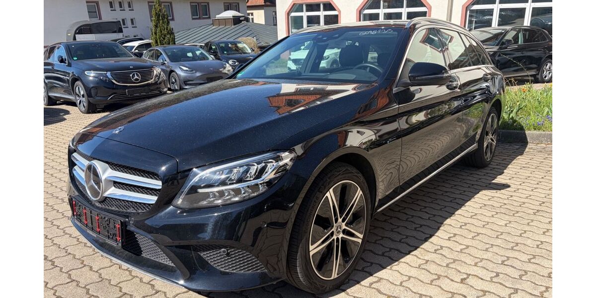 Mercedes-Benz C 300 83.359 km 23.750 &euro; Bad Kissingen 97688