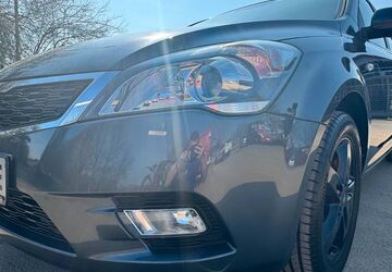 Kia ceed Sportswagon 100.000 km 5.990 &euro; Schweinfurt 97424