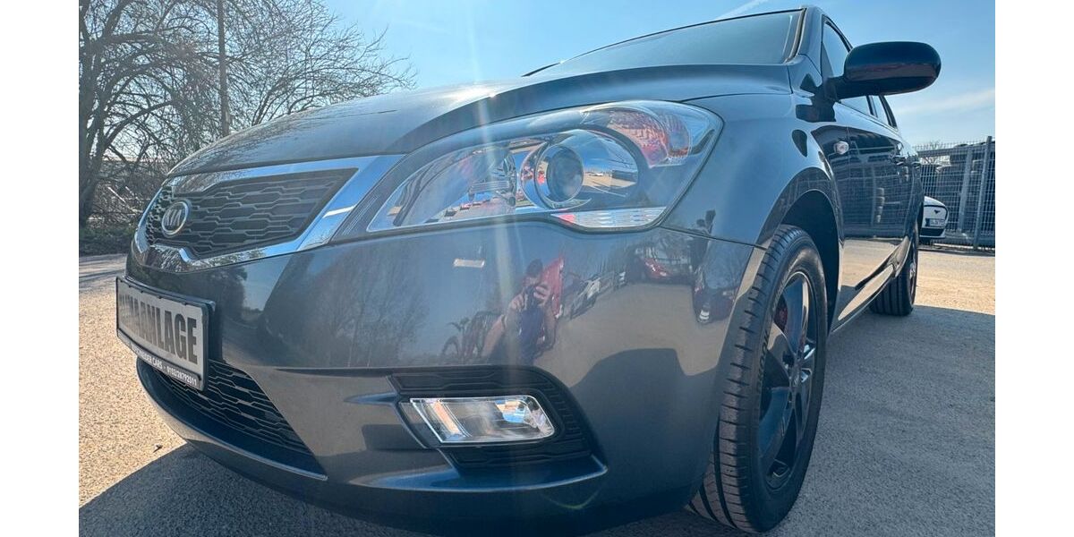 Kia ceed Sportswagon 100.000 km 5.990 &euro; Schweinfurt 97424