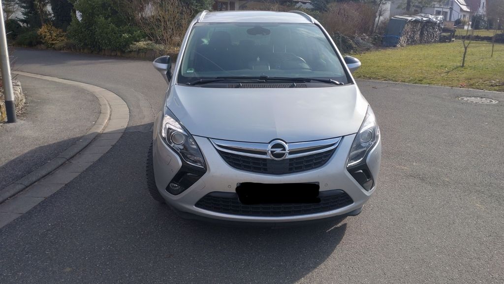 Opel Zafira Tourer 147.500 km 9.000 &euro; Knetzgau 97478