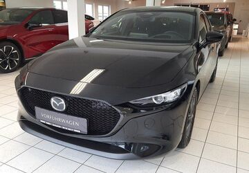 Mazda 3 3.532 km 25.950 &euro; Burkardroth 97705