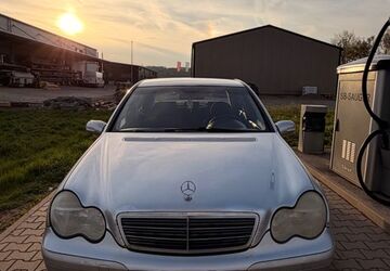 Mercedes-Benz C 180 298.430 km 1.800 &euro; Nüdlingen 97720