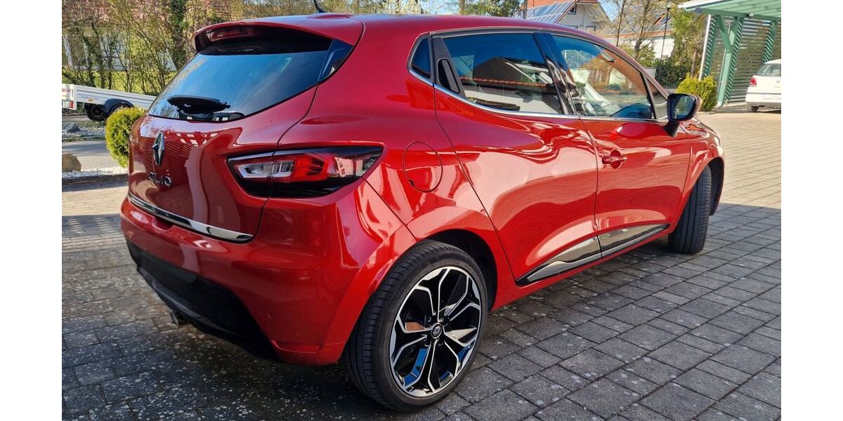 Renault Clio 40.616 km 9.900 &euro; Schwarzach 97359