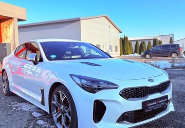 Kia Stinger 100.000 km 29.499 &euro; Salz 97616