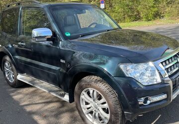 Mitsubishi Pajero 266.550 km 19.990 &euro; Schweinfurt 97422