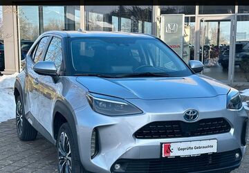 Toyota Yaris Cross 33.700 km 23.499 &euro; Burglauer 97724